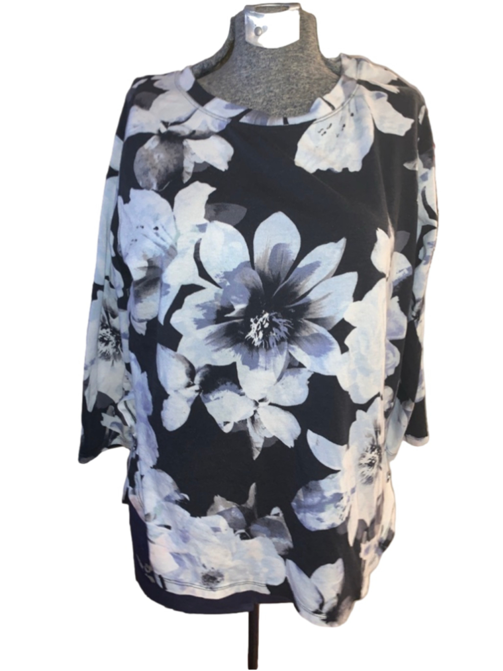 Women's Calvin Klein Black & White Floral Long Sleeve Tee L
